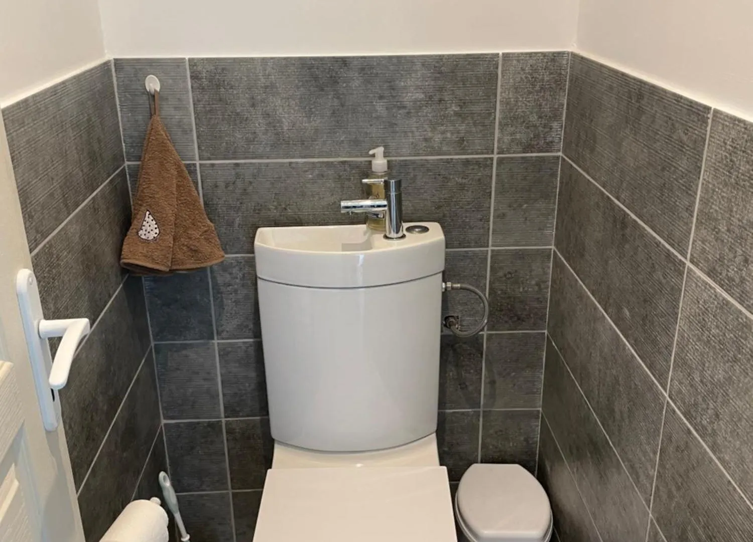 Holiday home Dauphinoise House, Heated Pool, Mountain View Villa Romagnieu