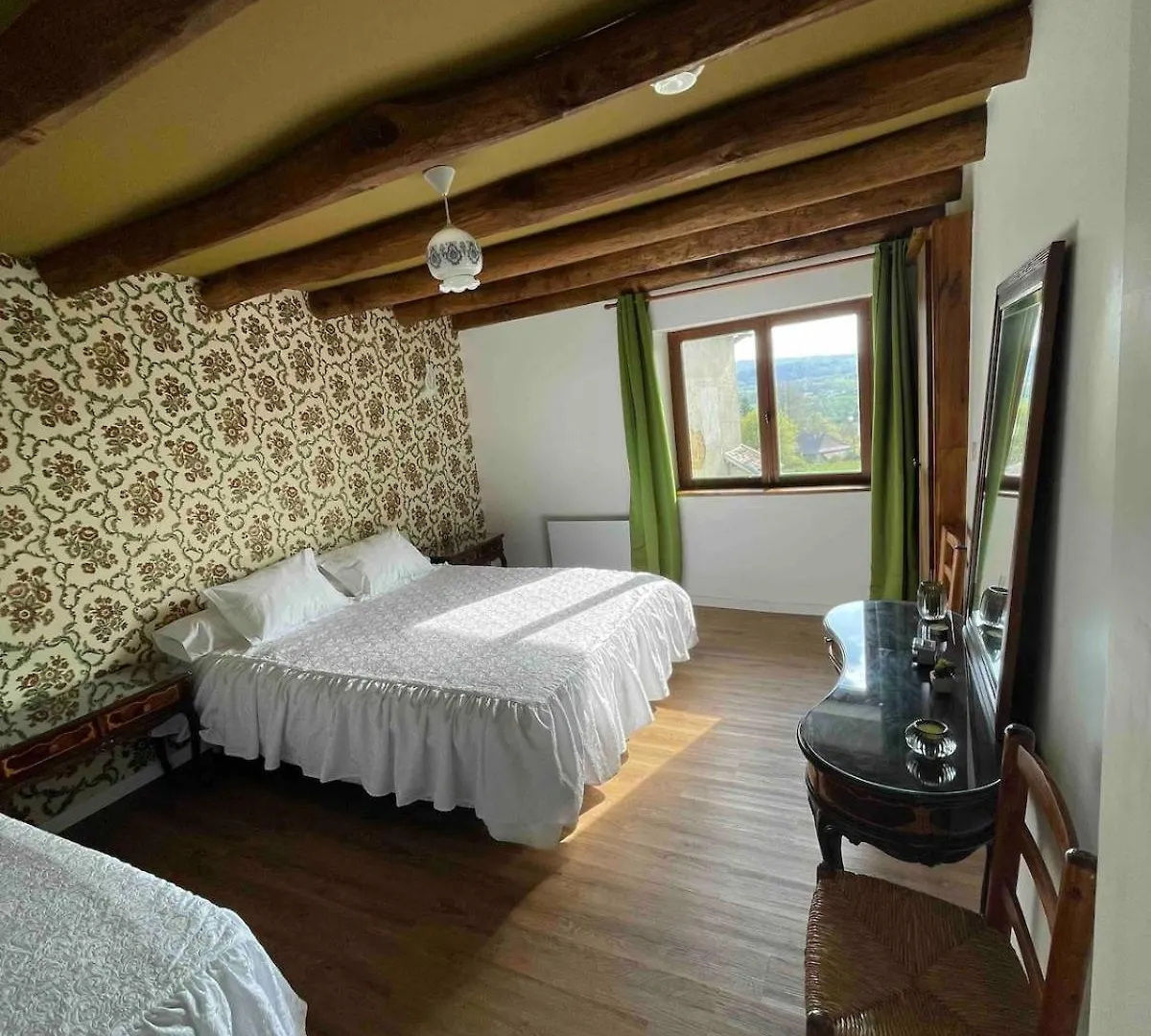Holiday home Dauphinoise House, Heated Pool, Mountain View Villa Romagnieu