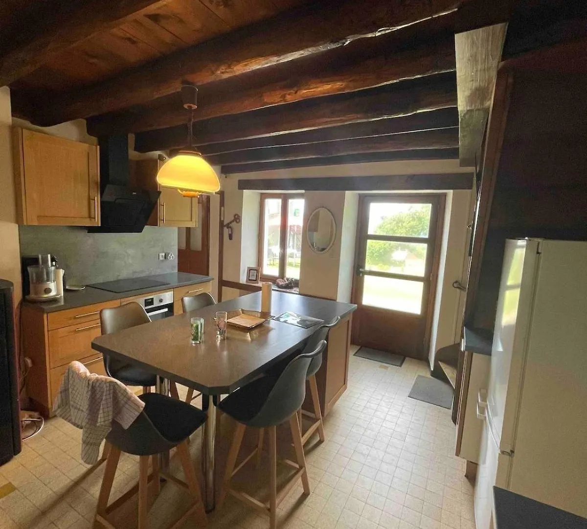 Dauphinoise House, Heated Pool, Mountain View Villa Romagnieu