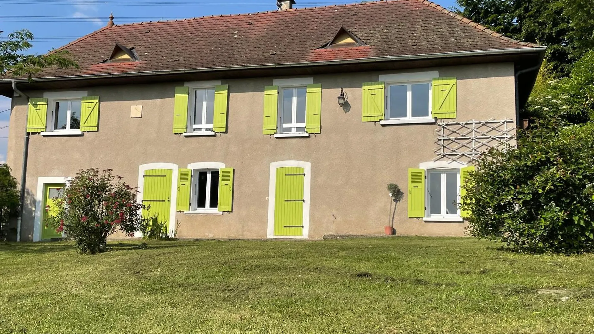 Dauphinoise House, Heated Pool, Mountain View Villa Romagnieu 0*,  France