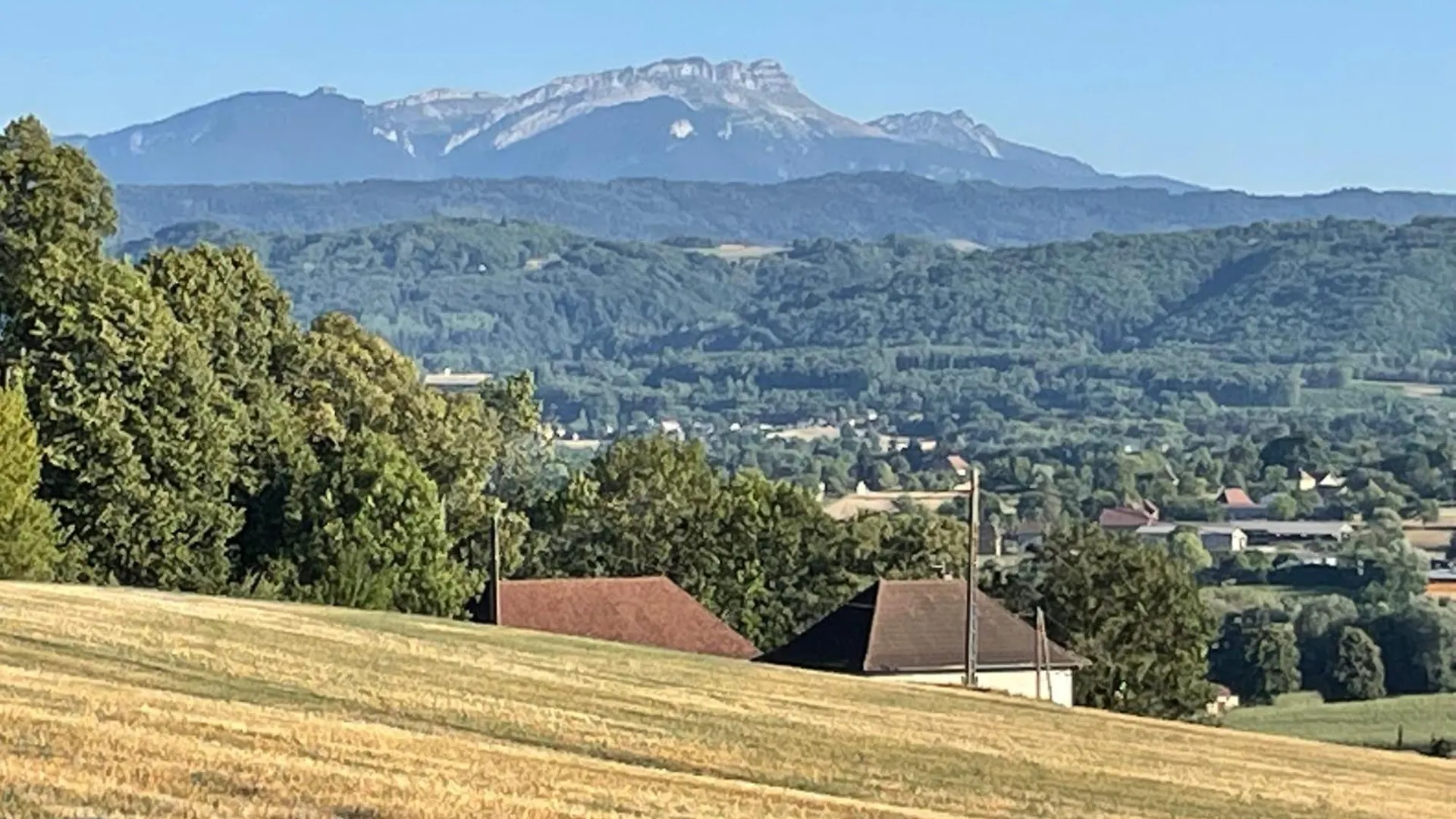Dauphinoise House, Heated Pool, Mountain View Villa Romagnieu France